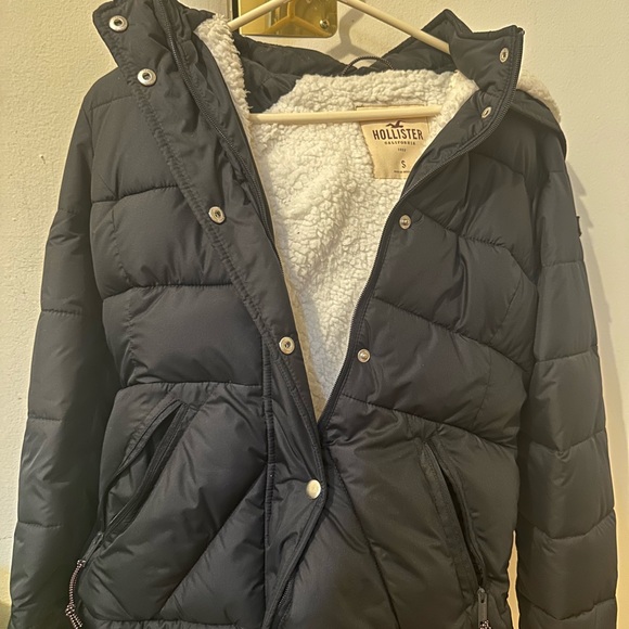Puffer Jacket Hollister - Picture 2 of 5